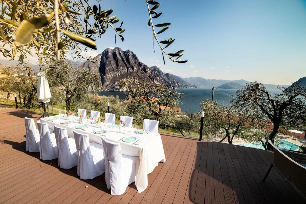 Hotel Miranda Riva di Solto Esterno foto